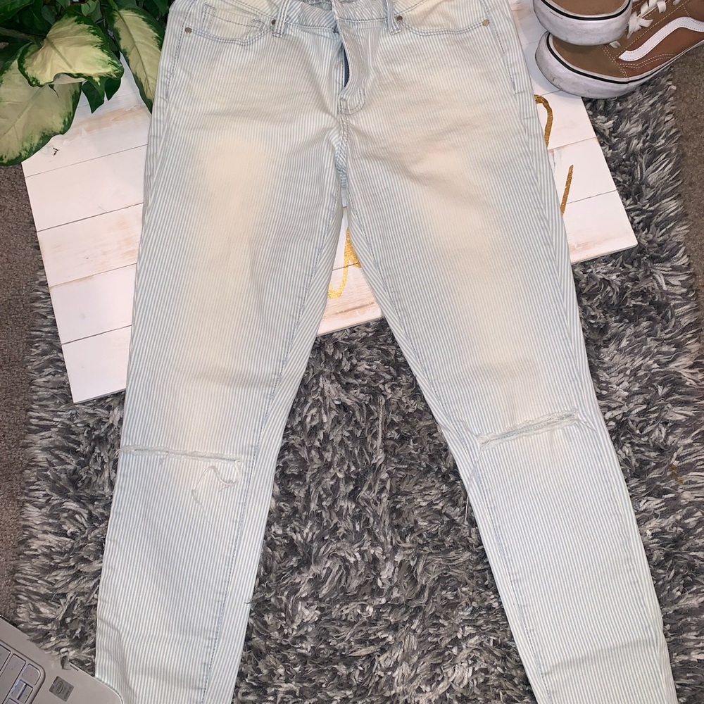 PacSun Bullhead Denim Open Knee Light-wash Jeans - Picture 2 of 3